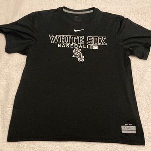 Nike Dri-fit Chicago White Sox Baseball short sleeve shirt size L